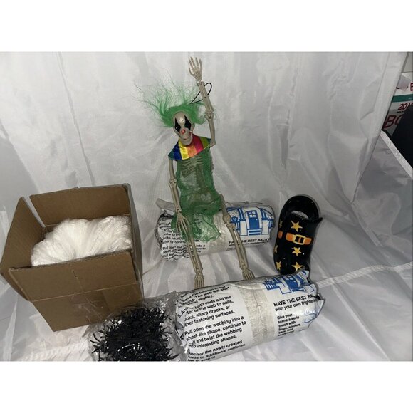 3 x Stretchy Spider Web Halloween Cobweb With Scary Spiders Witch Shoe Skeleton - Picture 6 of 10